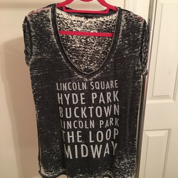 Vintage Tops - Vintage Women's Gray T-Shirt Chicago Size XL